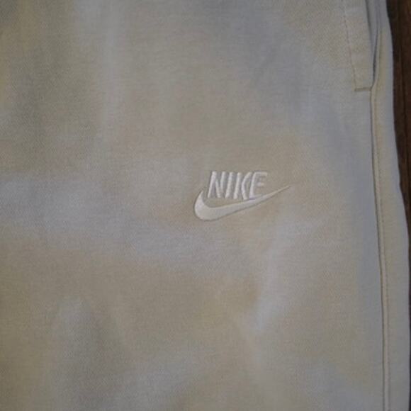 Nike Pull On High Rise Jogger Pants Bone Mens Size Medium BV2671-072 - Picture 3 of 7